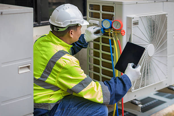 Professional Heat Pump Repair technician working in Pleasant Hill, MS
